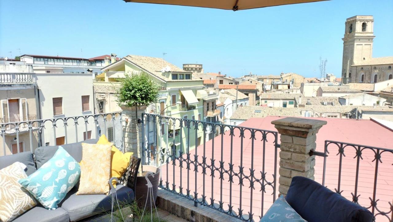 Bed and Breakfast La Fabbrica Di San Pietro Vasto Esterno foto