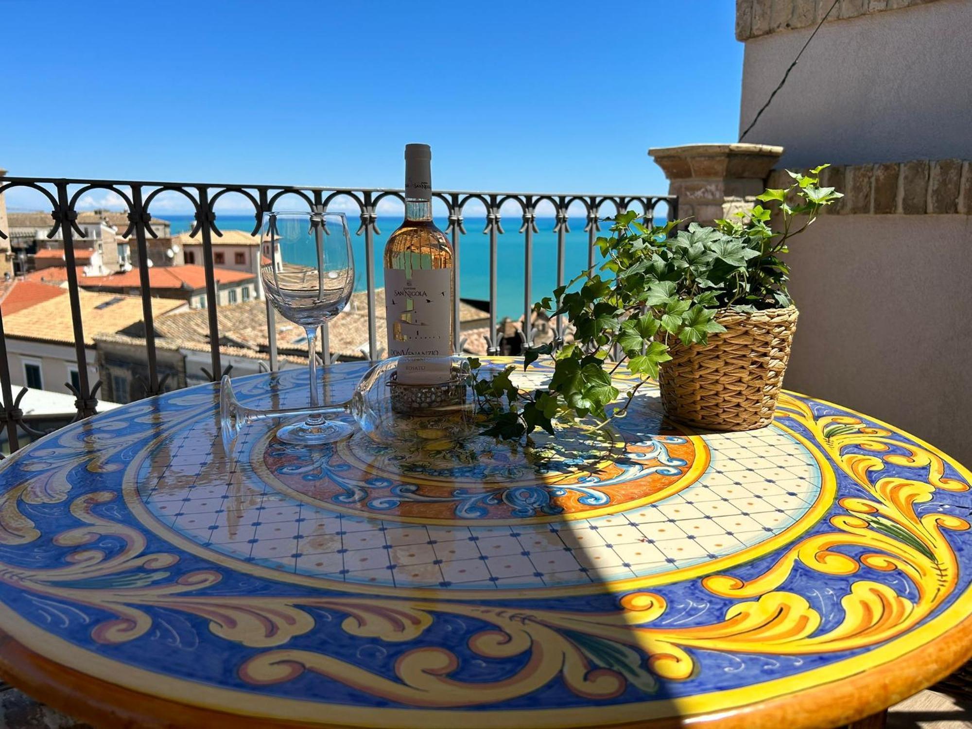 Bed and Breakfast La Fabbrica Di San Pietro Vasto Esterno foto